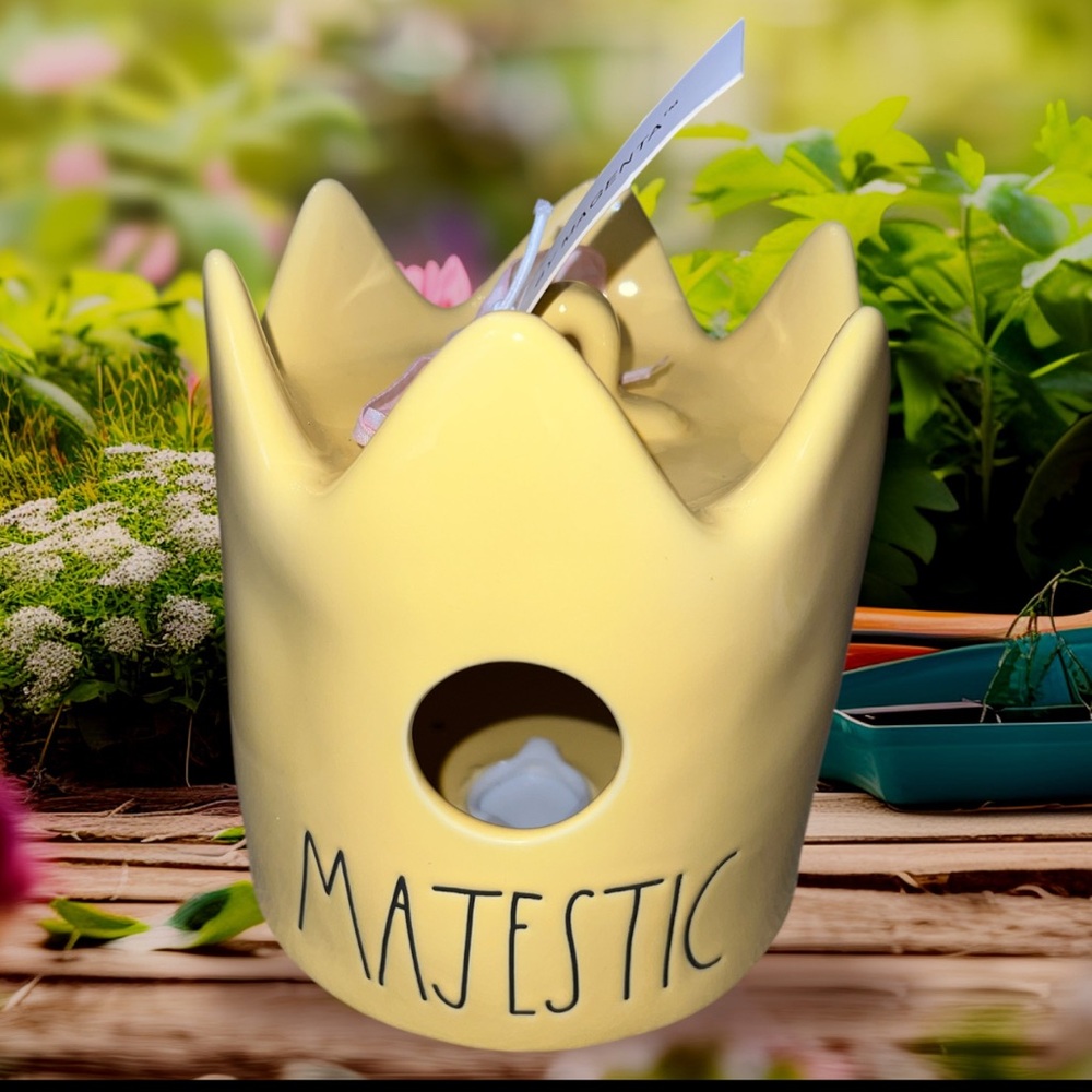 RAE DUNN 2021 LL Yellow Crown Birdhouse - MAJESTIC